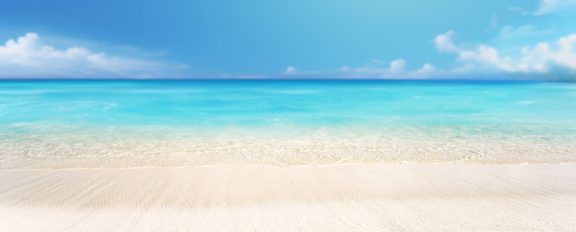 Beautiful turquoise ocean waves